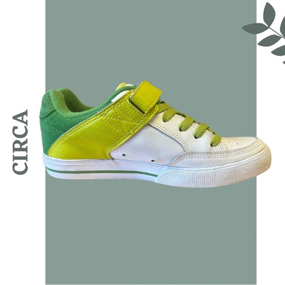 🛍️3/$40 Circa skater Shoe Runner Green Wide Lace Up Velcro Closure Size 8.5 - Picture 2 of 9